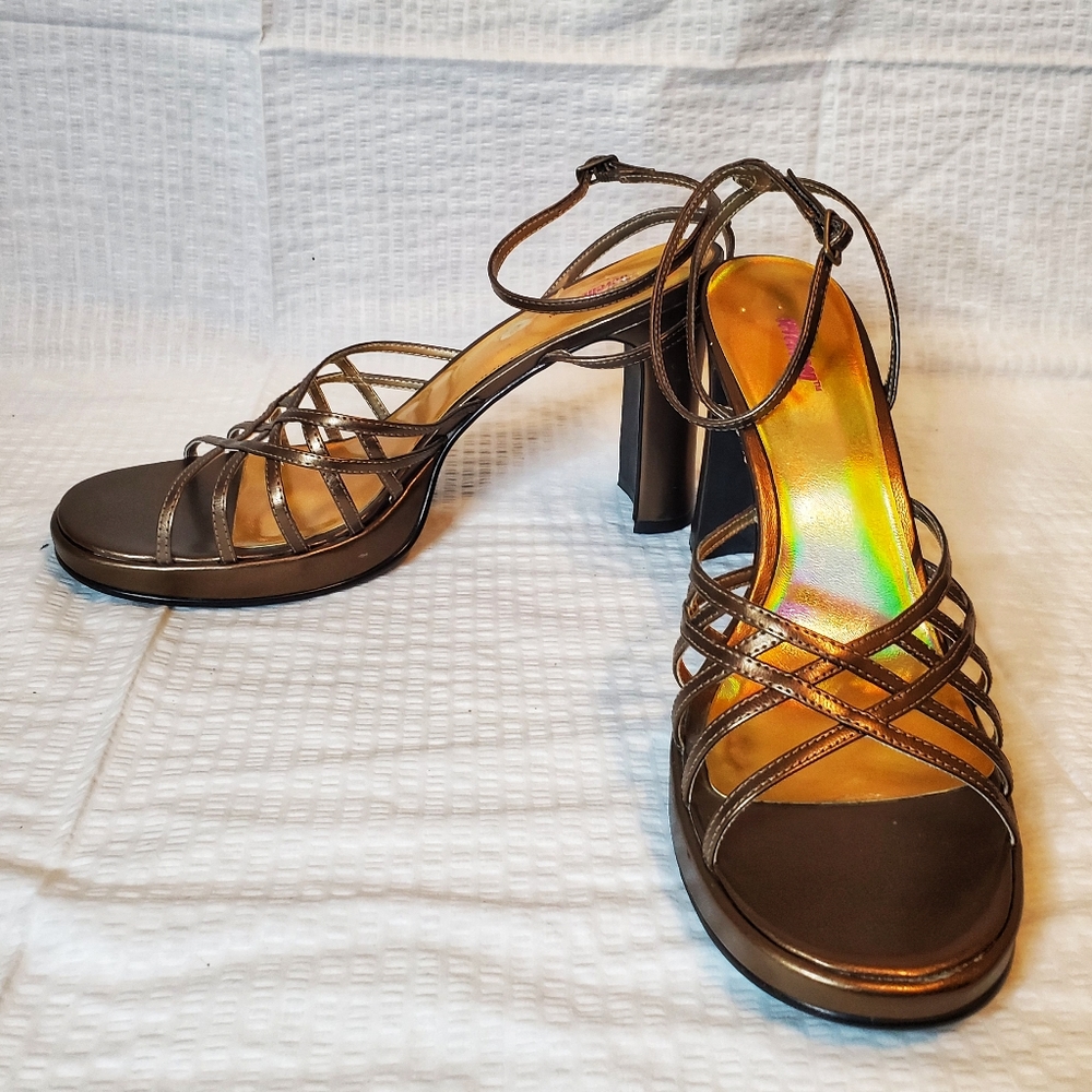 2👡30 Seventeen Bronze Strappy Heels